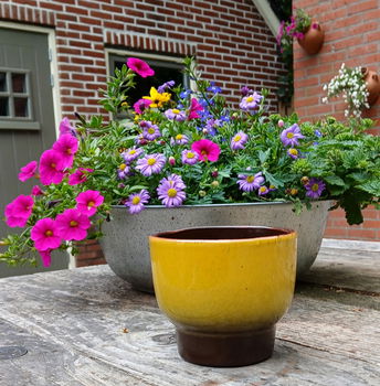Vintage bloempot - bruin - geel - 1