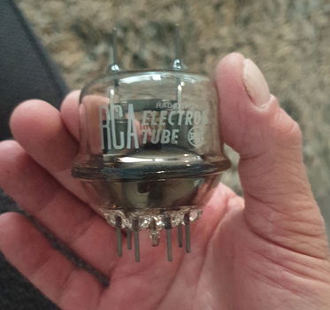 Pair RCA 832A = FU32 = QQE04/20 - 3
