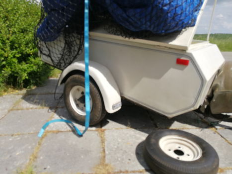 zgoh: Bagage wagen, gebruikt voor camperen. afm bak (zonder trekhaak): 140 cm x 100 cm br, 74cm hoog - 7