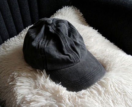 Pet - cap - zwart - nieuw - 0