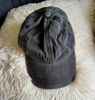 Pet - cap - zwart - nieuw - 1