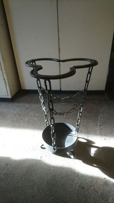 Te koop: authentieke paraplu standaard