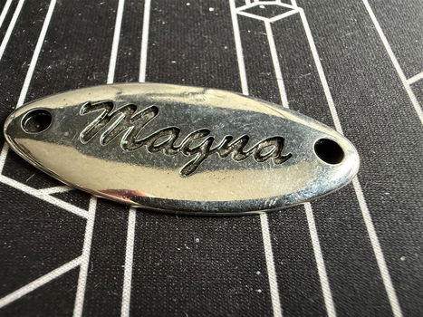 Ovaal metalen plaatje Magna, iets bijzonders - 0