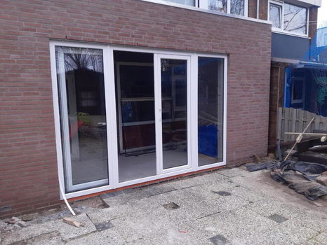 4-delige kantelschuifpuien in wit kunststof 5000 x 2100 - 3