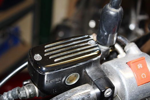 Remcilinder cover Honda VTX 1300S Groeven, per stuk - 1