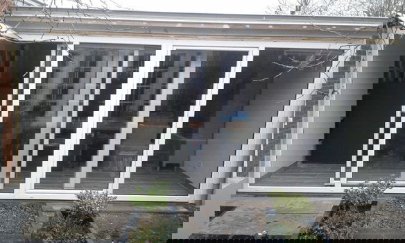Op voorraad. 2 delige kantel schuifpuien in wit kunststof 2500 x 2150 - 0