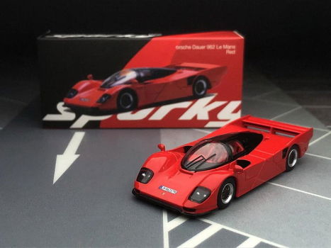 Porsche Dauer 962 Le Mans red 1:64 Sparky 028 - 0
