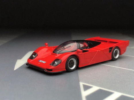 Porsche Dauer 962 Le Mans red 1:64 Sparky 028 - 1