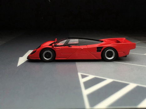 Porsche Dauer 962 Le Mans red 1:64 Sparky 028 - 3