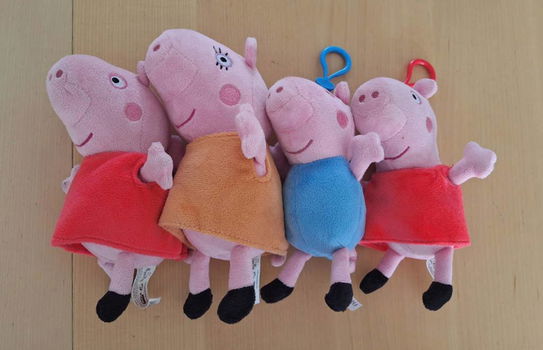 Te koop vier originele Peppa Pig Plush Clip-On Coin Purses. - 0