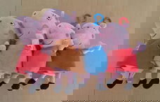 Te koop vier originele Peppa Pig Plush Clip-On Coin Purses.