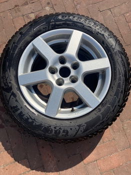 4 Stalen velgen (195/65R15) met velgenboom (2 winterbanden bruikbaar) - 5