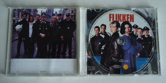 Te koop de originele CD Muziek Uit De TV-serie Flikken Gent. - 2