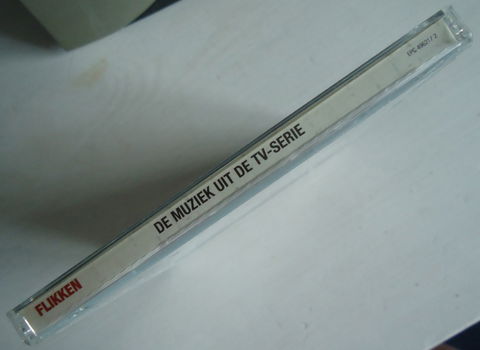Te koop de originele CD Muziek Uit De TV-serie Flikken Gent. - 3