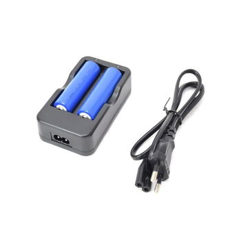 Batterijladerset 3.7V incl 2x BAK Cel 18650 2800mAh li-ion - 1