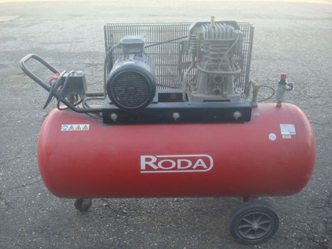 Roda Compressor 380 volt - 2