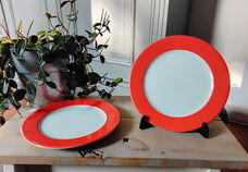 2 bordjes met oranje rand - ontbijtbord - gebaksbord