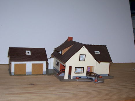 Villa met garageblok Faller 270 H0/HO [NH1063] - 0