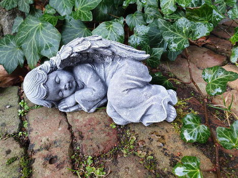 slapende engel , tuinbeeld , kado - 6