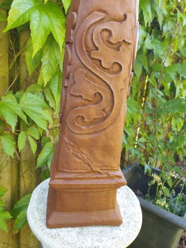 obelisx , keltische versiering - 5