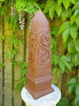 obelisx , keltische versiering - 7