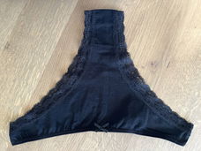 Dames slip mini zwart (gedragen) xl