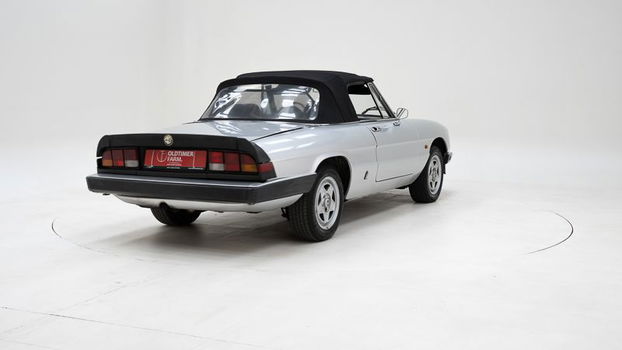 Alfa Romeo 2000 Spider 3 '84 CH0494 - 7