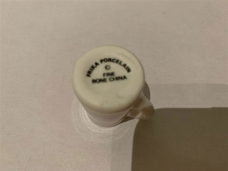 Porseleinen Coca-Cola pulletje – Model 2 - 1