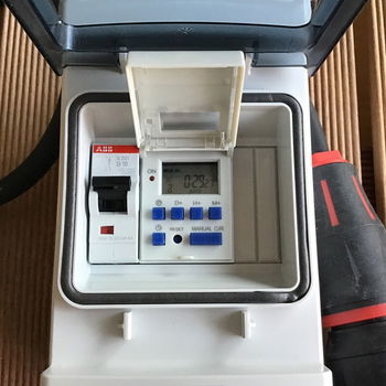 digitale timer unit incl. weekprogramma + beveiliging 230V AC IP54 - 2
