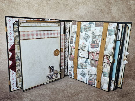 Finished Project handmade by scrapqueen the Time to Travel Suitcase + Mini Album - 5