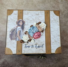 Kit Time to Travel suitcase + mini album