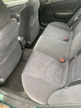 Toyota Corolla Sedan Groen - 5