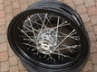 Harley cross bones velgen met banden in prima staat - 4 - Thumbnail