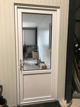 Achterdeuren / kunststof/ Vele mogelijkheden en kleuren - 3