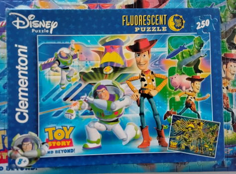 Legpuzzel Disney Toy Story - fluorescent - Clementoni - 1