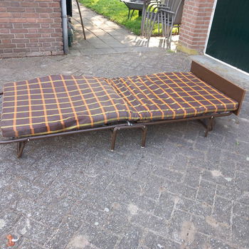 Stretcher, met matrasje - inklapbaar. - 1