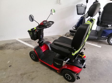 Scootmobiel Pride Victory DX10 - 4 wiel rood - 3