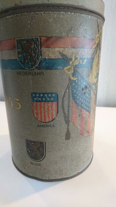Te koop: blik 1945- 4 leiders van de geallieerden