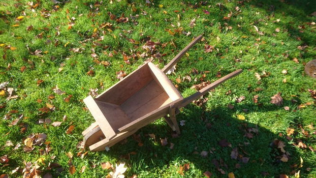 Te koop: Houten Kruiwagen - 2