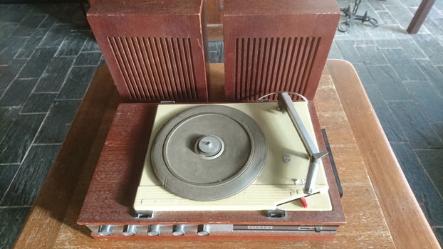 Te koop: Philips Platenspeler AG5957- 65 jr oud. - 1