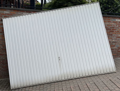 Hormann garagepoort 294,5 cm B. x 211 cm H. - 1