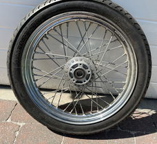 Harley 19" x 2,50" voorvelg met smalle naaf +-120mm en enkele remschijf