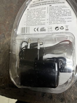 Adapters voor oplaadbare batterijen, geschikt voor: AA AAA 9 VOLT blok batterijen - 1