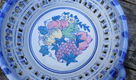 Vintage porseleinen handbeschilderde fruitschaal - wit en blauw met afbeelding van fruit - 4 - Thumbnail