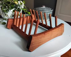 Houten bordenrek