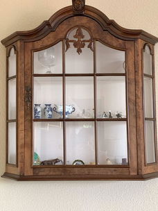 Brocante hang vitrinekastje