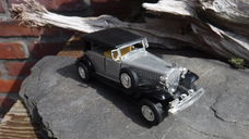 Mooi schaalmodel Yatming cadilac