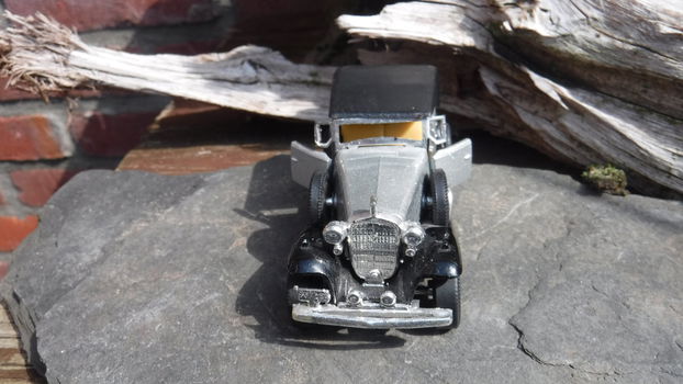 Mooi schaalmodel Yatming cadilac - 1