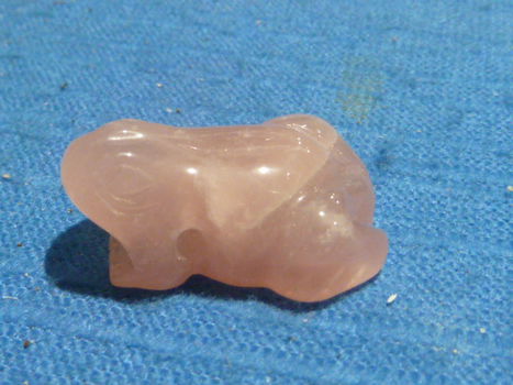 Hanger kikker van Roze kwarts - 0