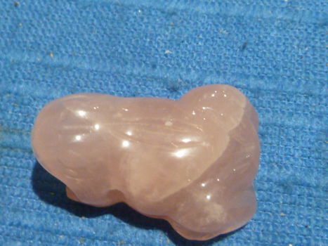 Hanger kikker van Roze kwarts - 2